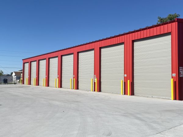 ClearHome Self Storage - Bison - 622 West Allison Road
