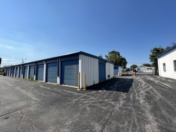ClearHome Self Storage - Blue Island - 2341 135th Place
