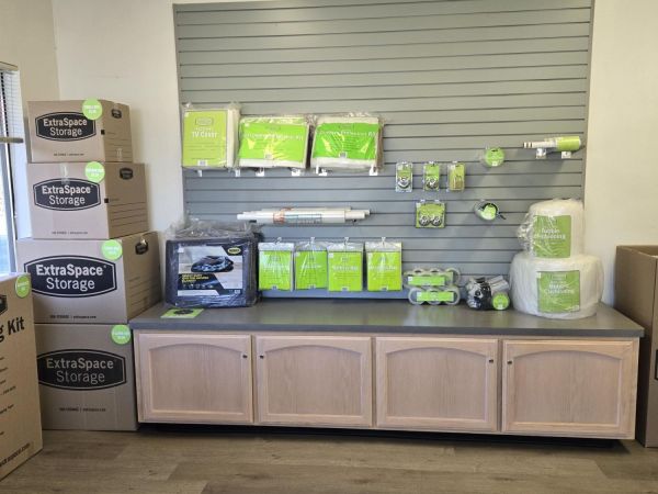 Extra Space Storage - 6917 - Walnut Creek - Oak Grove Rd - 1925 Oak Grove Road