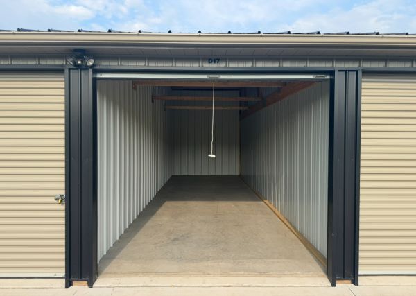 Chisago Lakes Mini Storage - 12370 Lake Lane