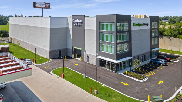 Extra Space Storage - 6784 - Bensenville - Irving Park Rd - 1180 West Irving Park Road