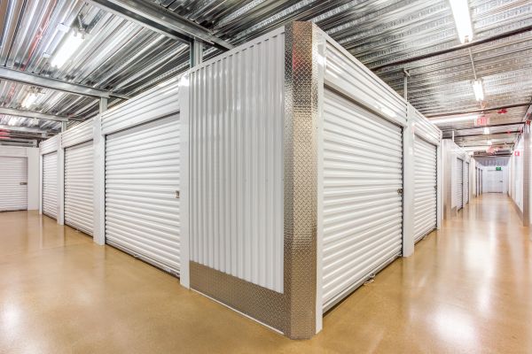 StorageMart - Shermer & Janke - 2121 Shermer Road