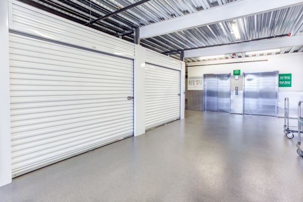 StorageMart - Shermer & Janke - 2121 Shermer Road
