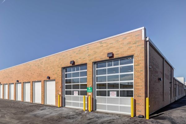 StorageMart - Aurora Rd - 1752 North Aurora Road