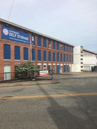 Compass Self Storage - Compass Self Storage - Branch Avenue (281) - 711 BRANCH AVENUE