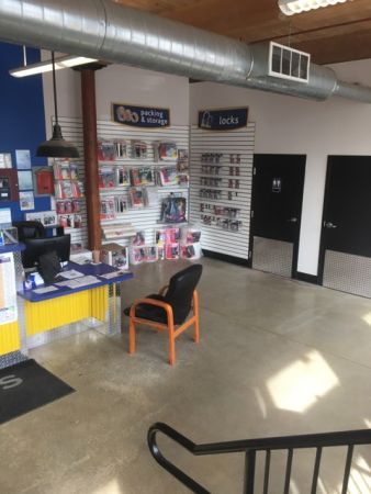 Compass Self Storage - Compass Self Storage - Branch Avenue (281) - 711 BRANCH AVENUE