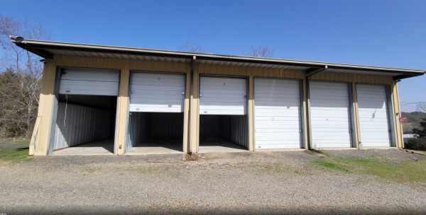 Block Space Solutions - 100 Illinois Street