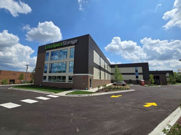 Extra Space Storage - 6328 - Arlington Heights - West Golf Rd - 401 West Golf Road
