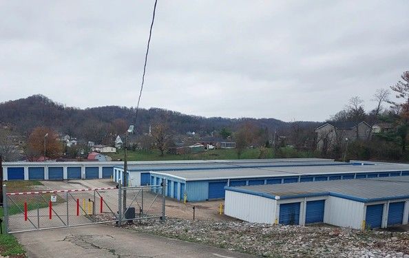 Mission Storage Rental - 53 Mini Storage Dr or 5158 Big Tyler Rd (B & P unit numbers) - 53 Mini Storage Drive