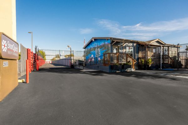 9157 - StorQuest - West Sac / Evergreen - 2600 Evergreen Avenue