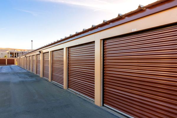 Yakima Valley Storage - 2211 Longfibre Road