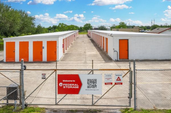 10 Federal Storage - Ave G 1/2 - 3300 Avenue G 1/2