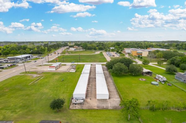 10 Federal Storage - Ave G 1/2 - 3300 Avenue G 1/2