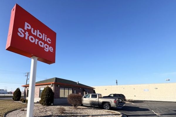 Public Storage - Lansing - 2556 Bernice Rd - 2556 Bernice Rd