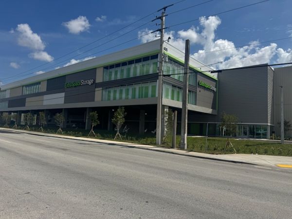 Extra Space Storage - 6115 - Hialeah - 2401 Okeechobee Rd - 2400 West Okeechobee Road