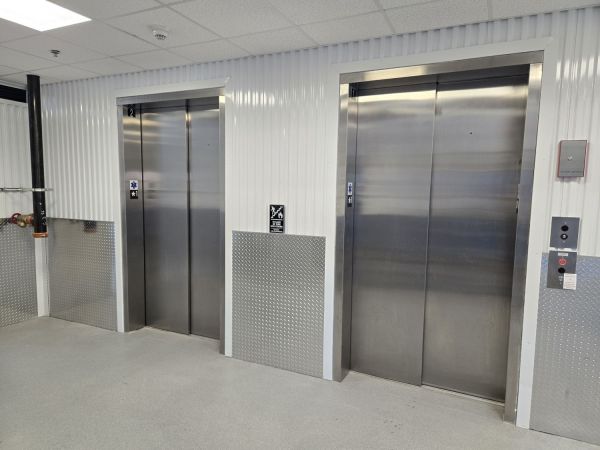 Extra Space Storage - 6973 - Sun Prairie - Autumn Blaze Way - 2375 Autumn Blaze Way