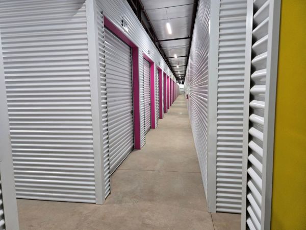 Extra Space Storage - 6967 - Edmond - W 33rd St - 617 West 33rd Street
