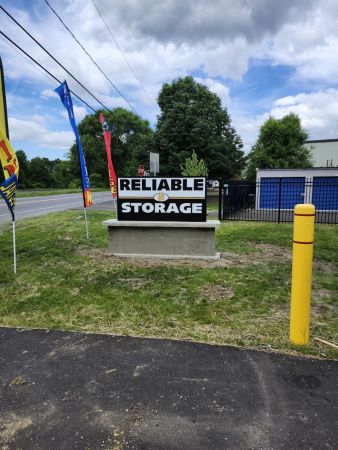 Reliable Storage - 2015 Chrisler Ave Rotterdam - 2015 Chrisler Avenue