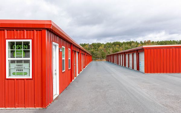 Space Shop Self Storage - Pendergrass - 402 North Jackson Loop
