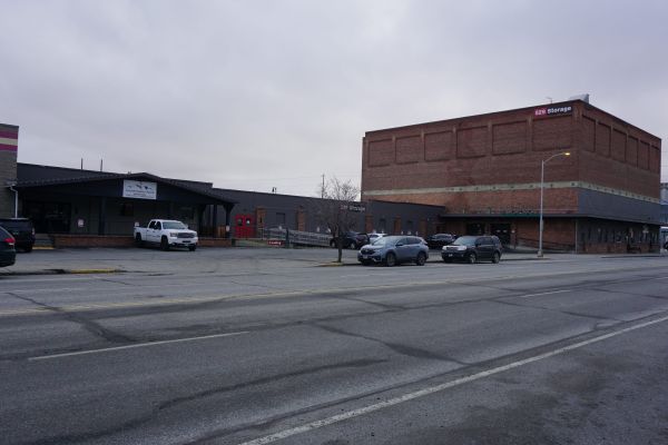 Express Storage- 529 Storage - 521 South Wenatchee Avenue