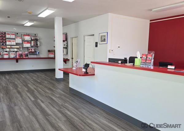 CubeSmart Self Storage - Industry Parkway - 112 Industry Parkway
