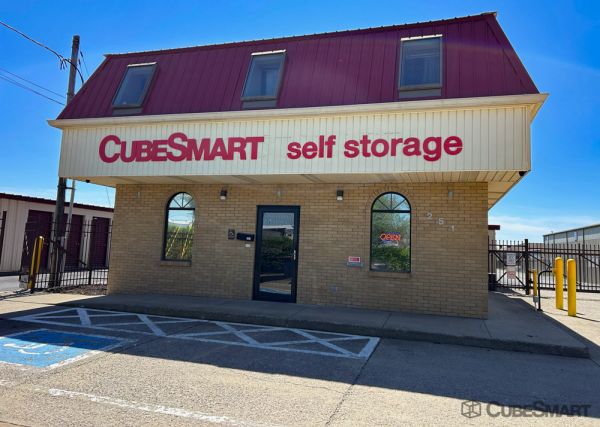 CubeSmart Self Storage - Nicholasville - 251 Etter Drive