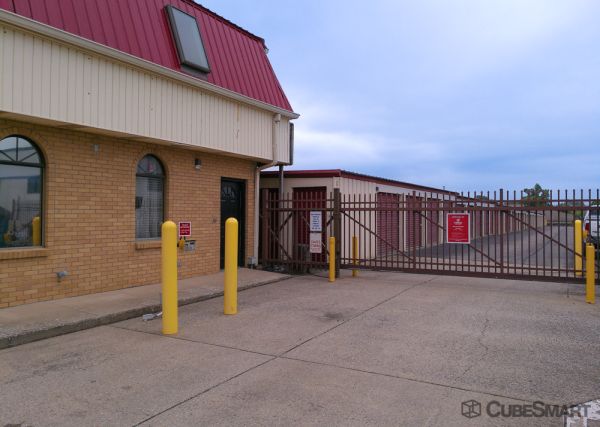 CubeSmart Self Storage - Nicholasville - 251 Etter Drive