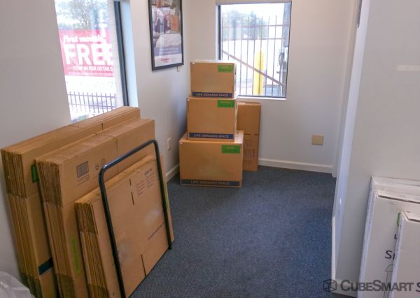 CubeSmart Self Storage - Nicholasville - 251 Etter Drive