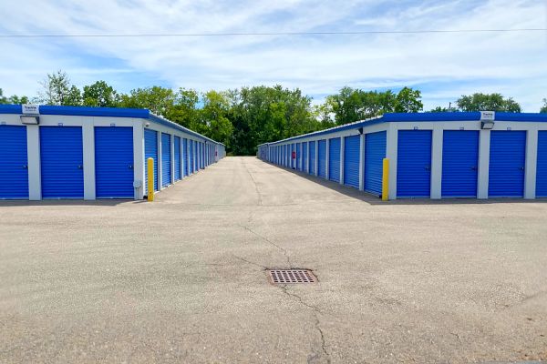 Storage of America - Pendleton Pike - 8805 Pendleton Pike