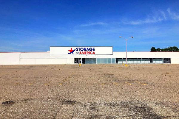 Storage of America - Dort Hwy - 4002 South Dort Highway