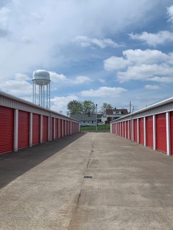 Lighthouse Storage - Batesville - 513 East Boehringer Street