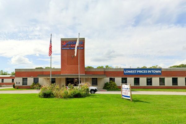 Storage of America - Rock Island - 2832 5th Street