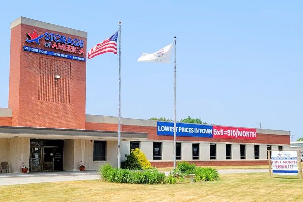 Storage of America - Rock Island - 2832 5th Street