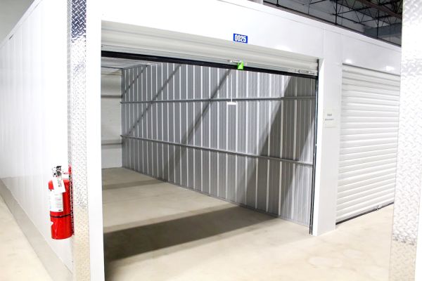 Storage of America - Center - 1377 West Center Road