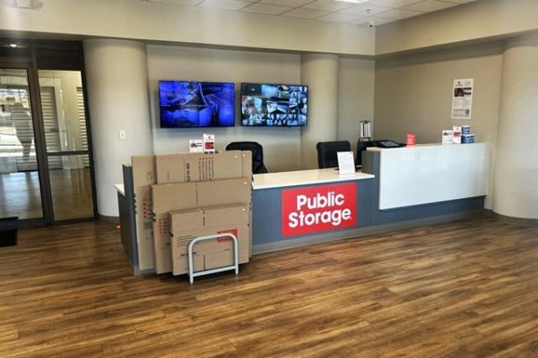 Public Storage - Huntsville - 2100 Jackson Ave - 2100 Jackson Ave