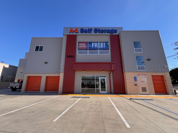 A-1 Self Storage - LA Medford - 3862 Medford Street