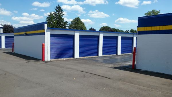 Devon Self Storage - 9280 - Westland - 39205 Ford Road