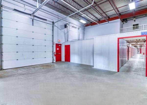Devon Self Storage - 9285 - Ball Ave - 1236 Ball Avenue Northeast