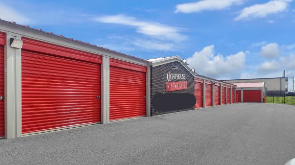 Lighthouse Storage - Shelburn - 609 West Broadway Street