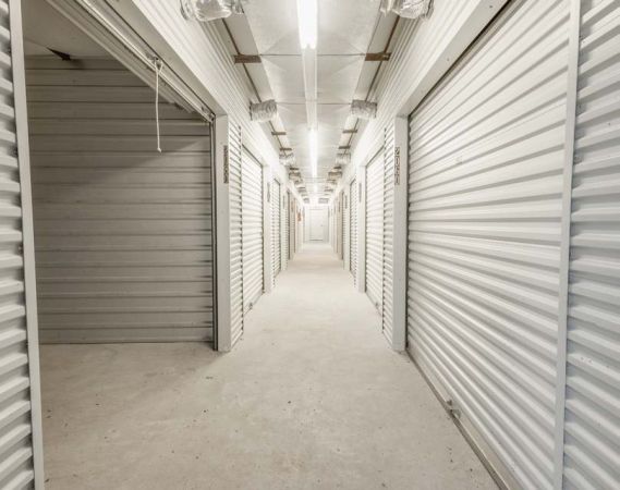 Right Move Storage- Angleton - 2370 East Mulberry Street