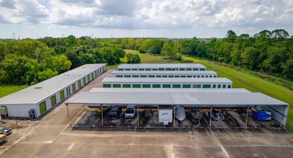Right Move Storage- Angleton - 2370 East Mulberry Street