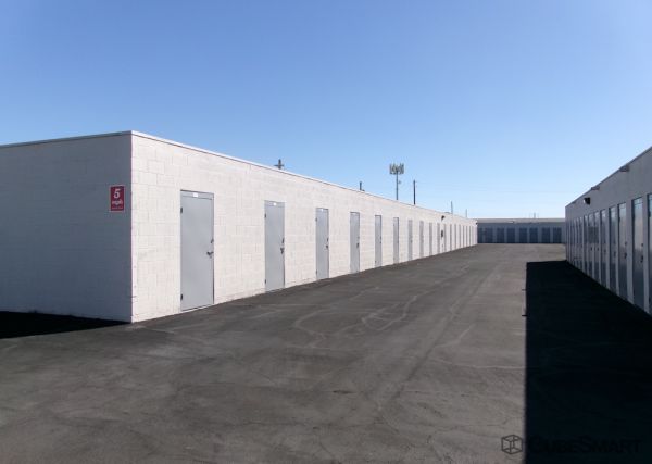 CubeSmart Self Storage - AZ Glendale W Camelback Rd - 5150 West Camelback Road