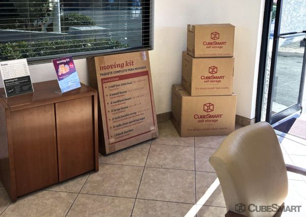 CubeSmart Self Storage - AZ Glendale W Camelback Rd - 5150 West Camelback Road