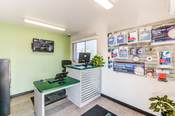 Storage Etc. - Canoga Park - 8111 Deering Avenue