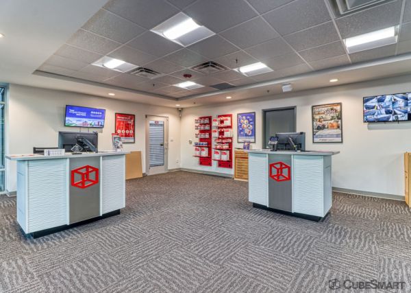 CubeSmart Self Storage - 772 Lord Dunmore Dr - VA - 772 Lord Dunmore Drive