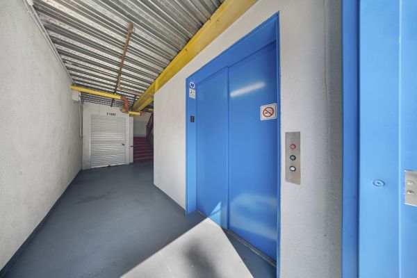 US Storage Centers - Costa Mesa - 2458 Newport Blvd - 2458 Newport Boulevard