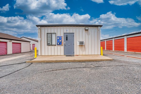 Nest Self Storage - Brighton - 1111 Fulton Avenue