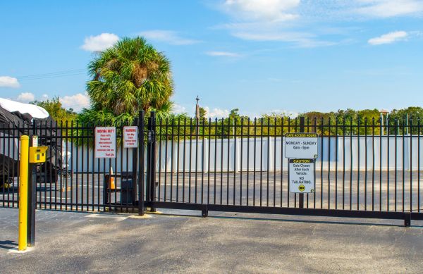 Storage King USA - 137 - Lakeland, FL. - Gary Road - 338 North Gary Road