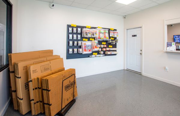 Storage King USA - 137 - Lakeland, FL. - Gary Road - 338 North Gary Road