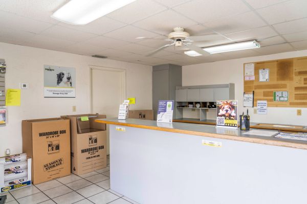 Storage King USA - 166 - Naples, FL. - 3527 Radio Road - 3527 Radio Road